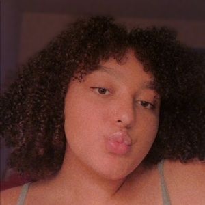 Meet your Posher, Michaela